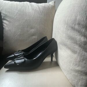 Valentino Garavani Elegant Black Heels